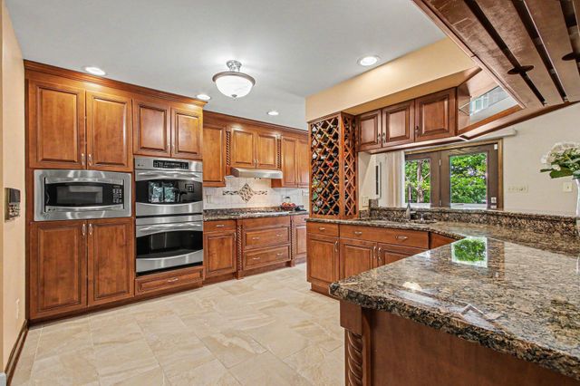 461 Amhurst Road, Valparaiso, IN 46385