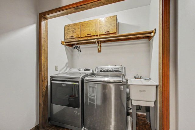 461 Amhurst Road, Valparaiso, IN 46385