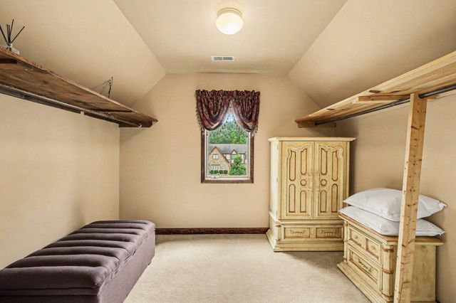 461 Amhurst Road, Valparaiso, IN 46385
