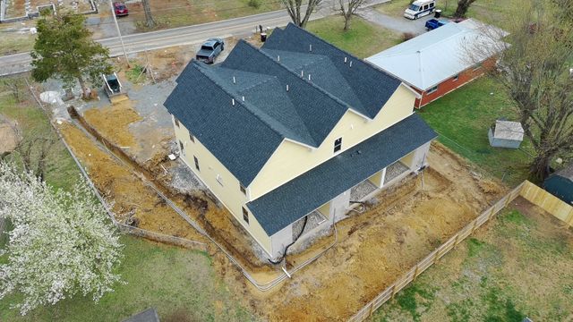 4486 Church St, Greenbrier, TN 37073