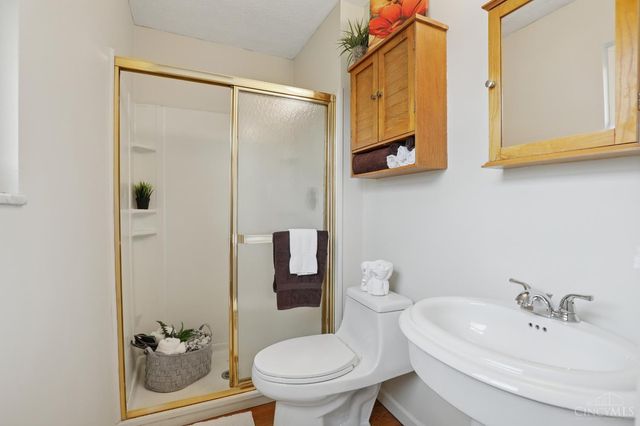 1090 Michelle Trail, Miami Twp, OH 45150