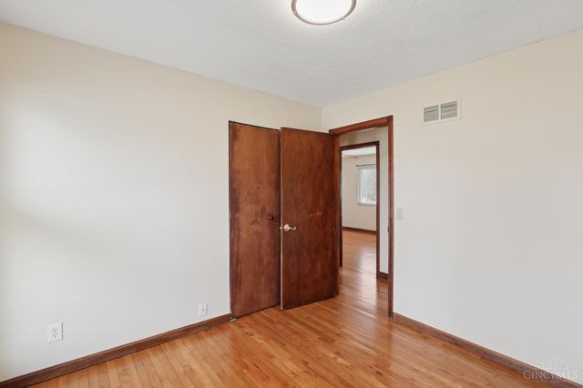 1090 Michelle Trail, Miami Twp, OH 45150