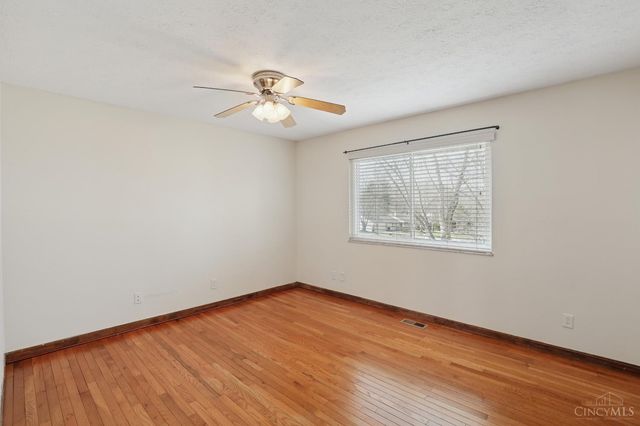 1090 Michelle Trail, Miami Twp, OH 45150