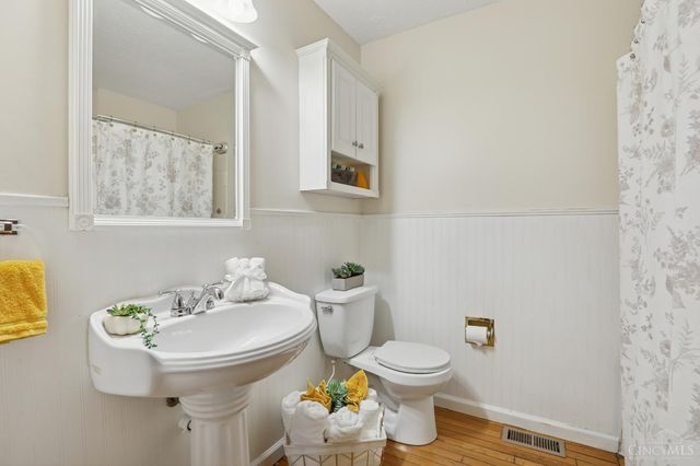 1090 Michelle Trail, Miami Twp, OH 45150