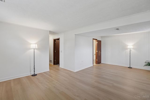 1090 Michelle Trail, Miami Twp, OH 45150