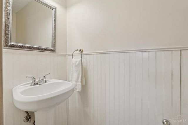 1090 Michelle Trail, Miami Twp, OH 45150