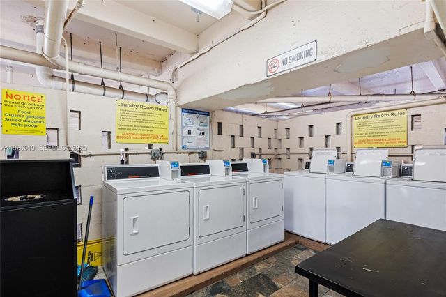 17051 NE 35th Ave 301, North Miami Beach, FL 33160