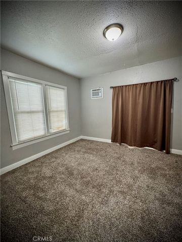 522 Wolfe, Turlock, CA 95380