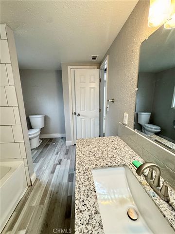 522 Wolfe, Turlock, CA 95380