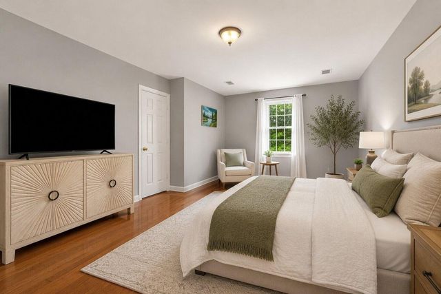 6 Waltham Dr 6, Plainville, MA 02762