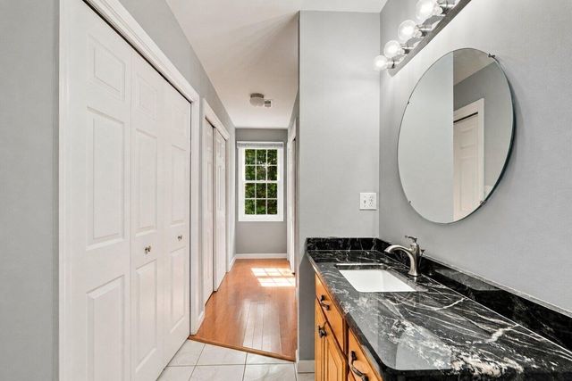 6 Waltham Dr 6, Plainville, MA 02762
