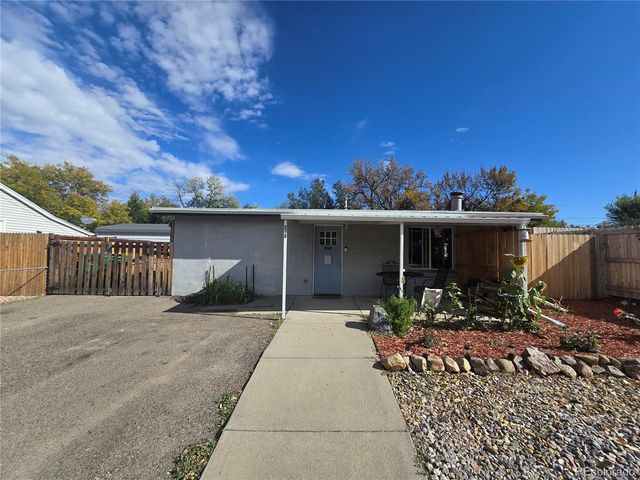 318 Ash Street, Hudson, CO 80642