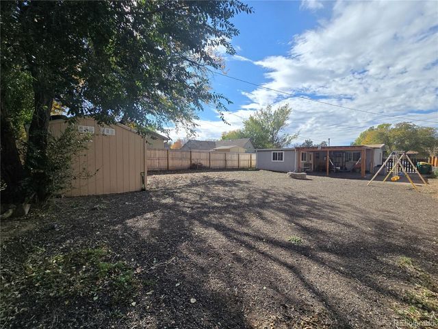 318 Ash Street, Hudson, CO 80642