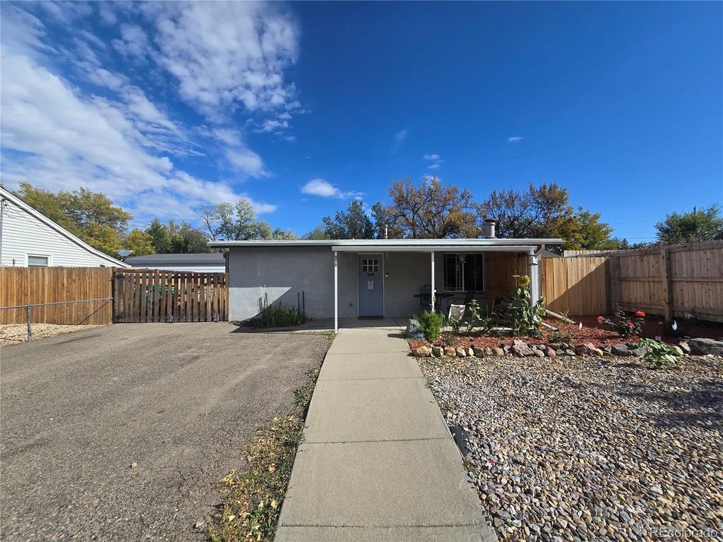 318 Ash Street, Hudson, CO 80642