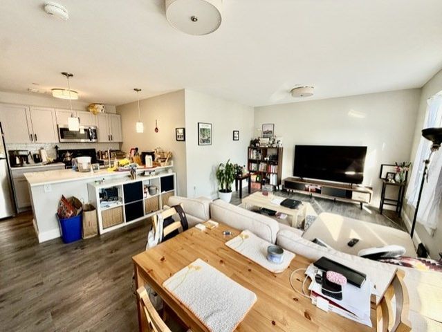 882 Mass Ave 2D, Arlington, MA 02476