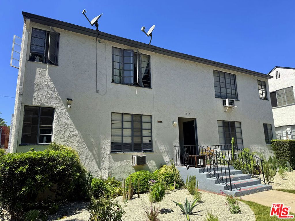 1235 N Detroit Street, West Hollywood, CA 90046 — photo 4