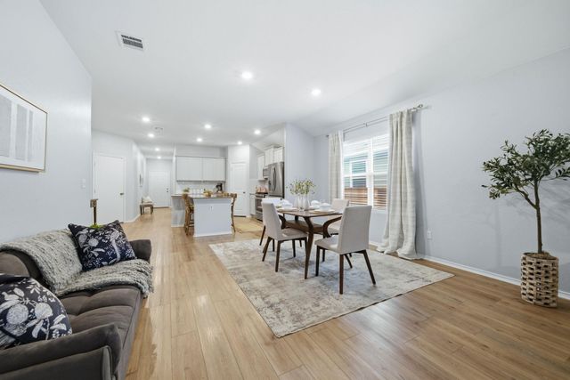 371 Jack Ryan ST, Kyle, TX 78640