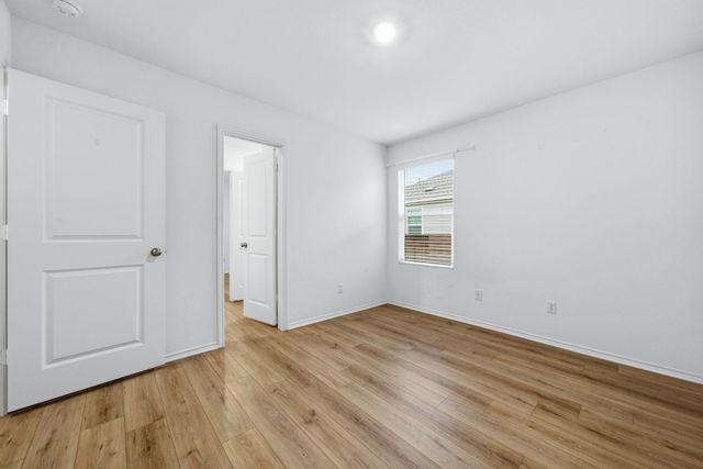 371 Jack Ryan ST, Kyle, TX 78640