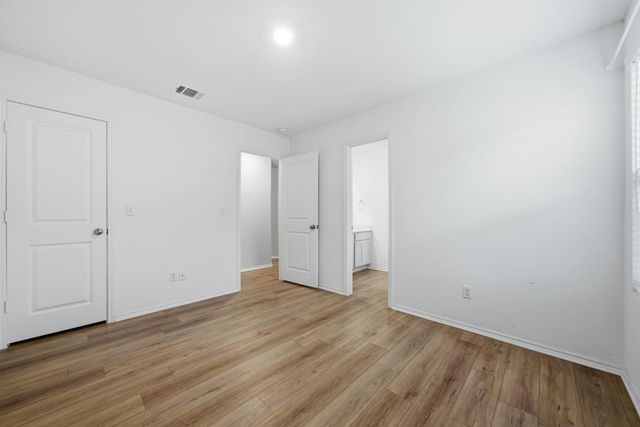 371 Jack Ryan ST, Kyle, TX 78640