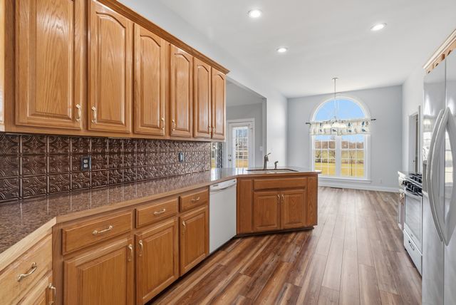 1010 Kamber Leigh Dr, Cedar Hill, TN 37032