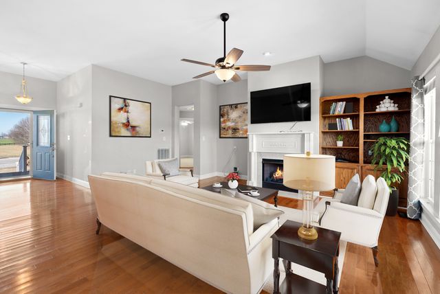 1010 Kamber Leigh Dr, Cedar Hill, TN 37032