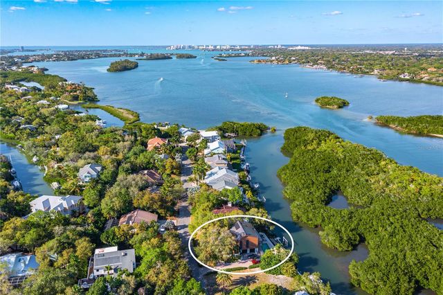 5236 SIESTA COVE DRIVE, Sarasota, FL 34242