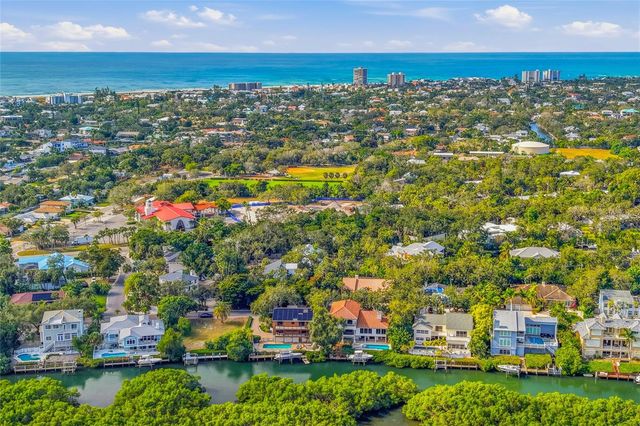 5236 SIESTA COVE DRIVE, Sarasota, FL 34242