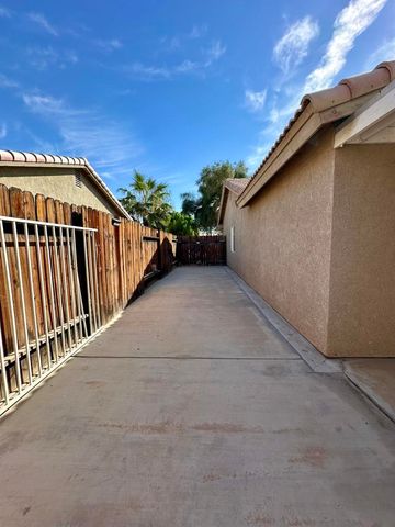 161 Eunice Circle, Blythe, CA 92225