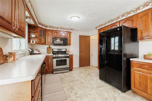 36 Friar Drive, Greece, NY 14626