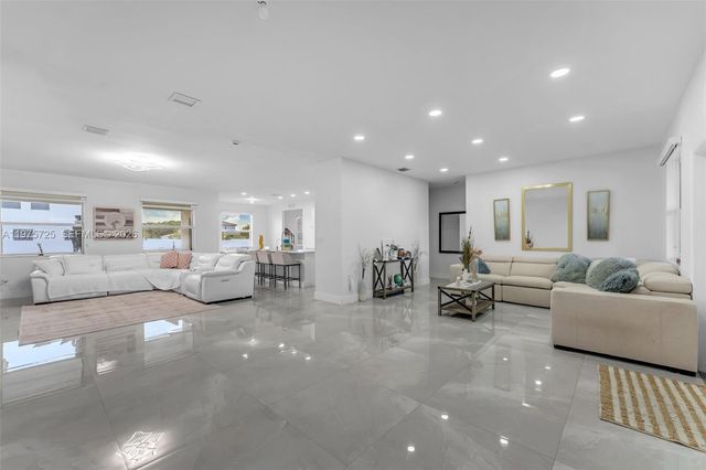 19866 SW 320th St, Homestead, FL 33030