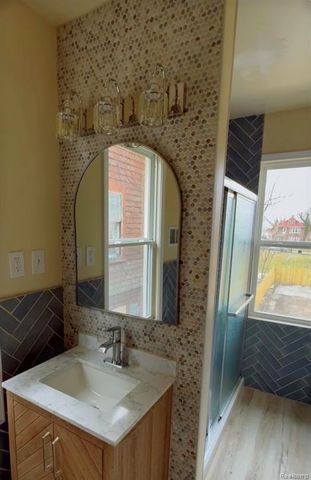 2235 Harding Street, Detroit, MI 48214