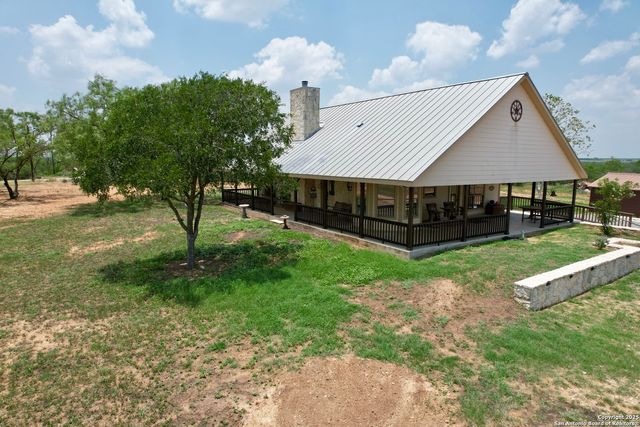 730 County Road 307, Jourdanton, TX 78026