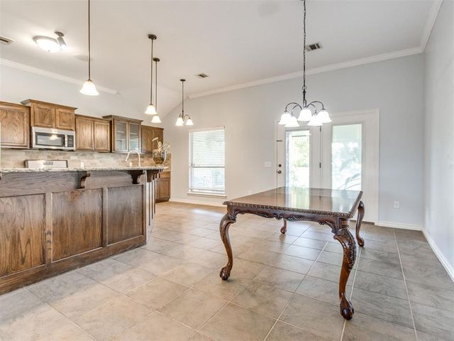 10017 Allie Hope Lane, Yukon, OK 73099