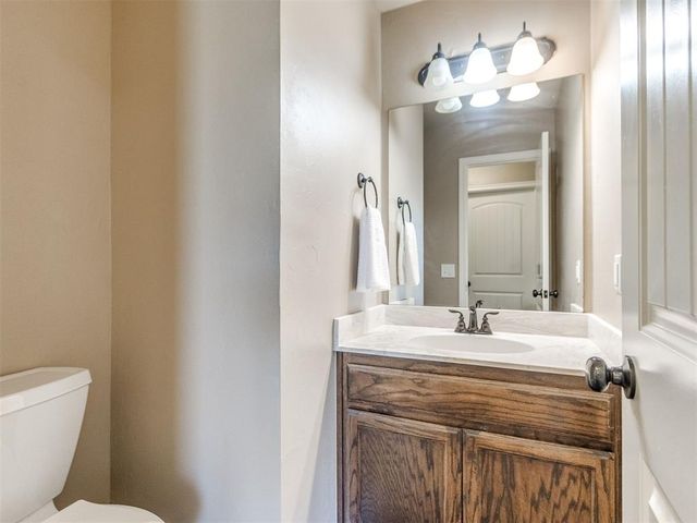 10017 Allie Hope Lane, Yukon, OK 73099