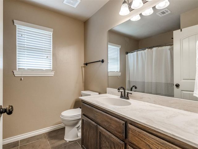 10017 Allie Hope Lane, Yukon, OK 73099