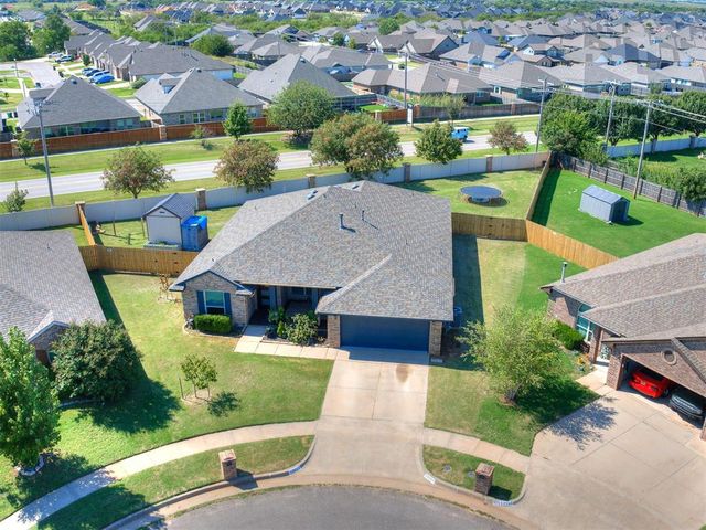 10017 Allie Hope Lane, Yukon, OK 73099