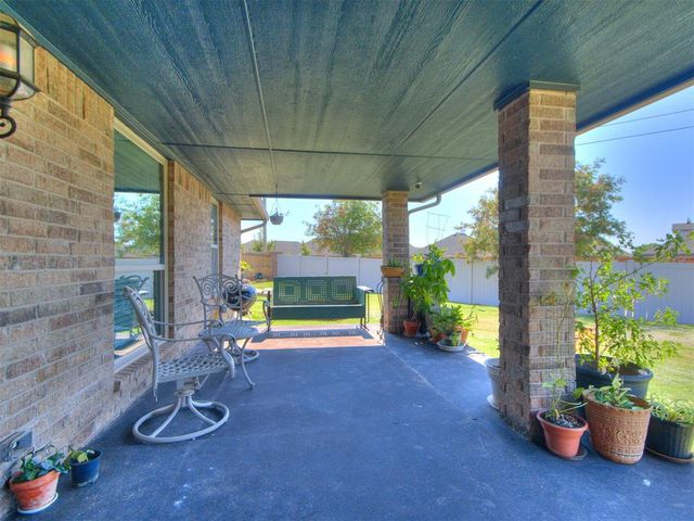 10017 Allie Hope Lane, Yukon, OK 73099