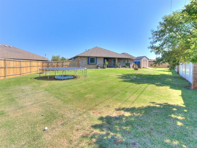10017 Allie Hope Lane, Yukon, OK 73099