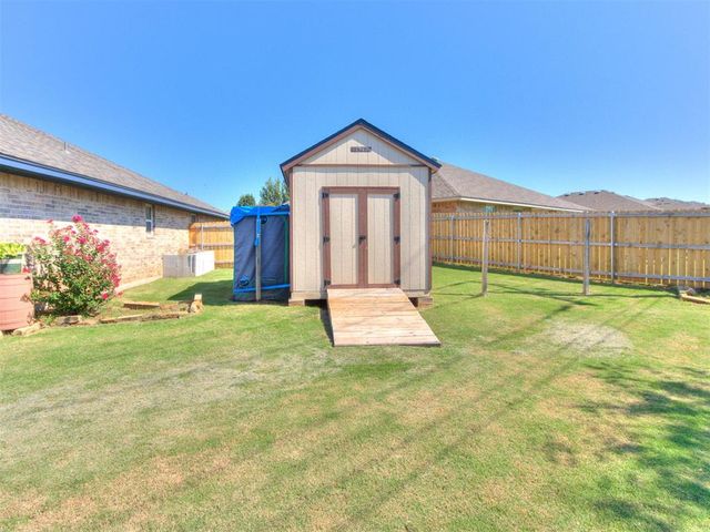 10017 Allie Hope Lane, Yukon, OK 73099