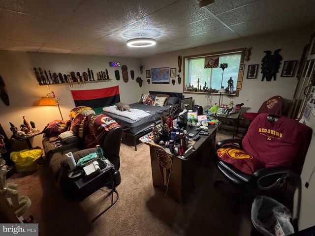 1602 W MARTIN ST, Martinsburg, WV 25401