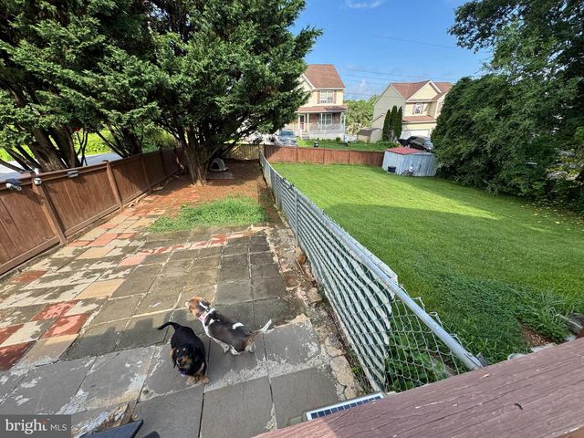 1602 W MARTIN ST, Martinsburg, WV 25401