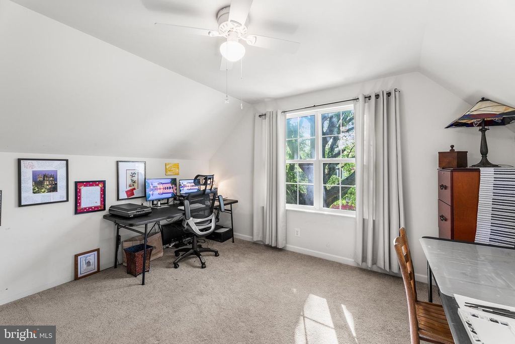 Image 34 of property listing at 225 S 2ND ST, Denton, MD 21629