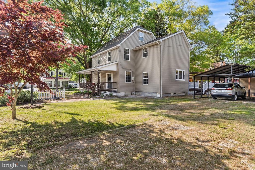 Image 38 of property listing at 225 S 2ND ST, Denton, MD 21629