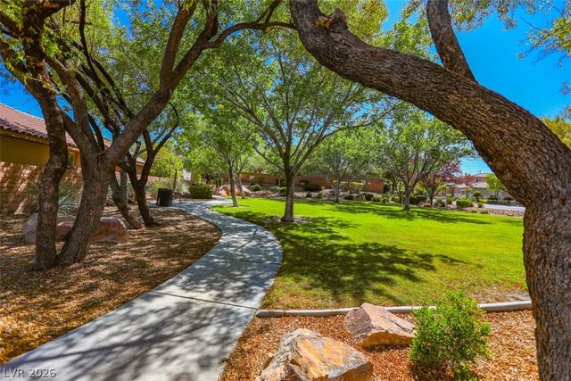 11057 Village Crest Lane, Las Vegas, NV 89135
