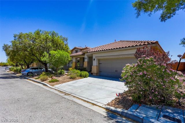 11057 Village Crest Lane, Las Vegas, NV 89135