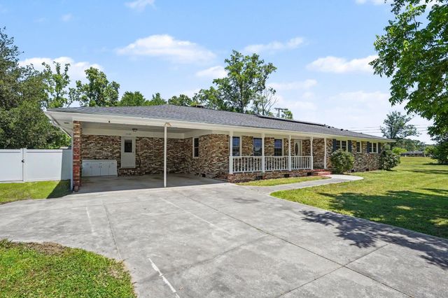 1020 Chicora Blvd., Conway, SC 29526