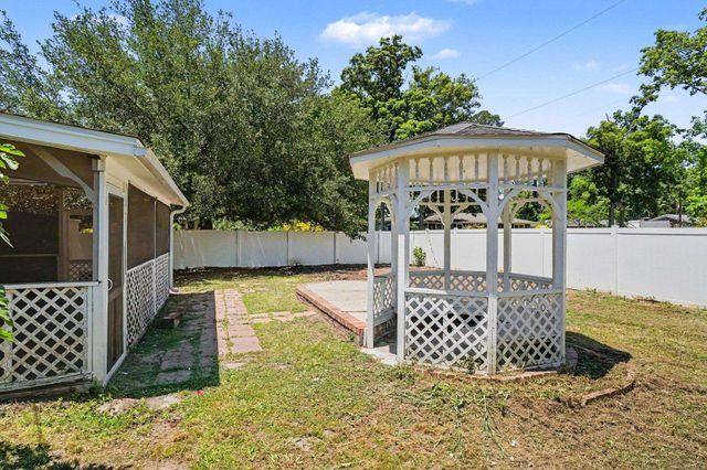 1020 Chicora Blvd., Conway, SC 29526