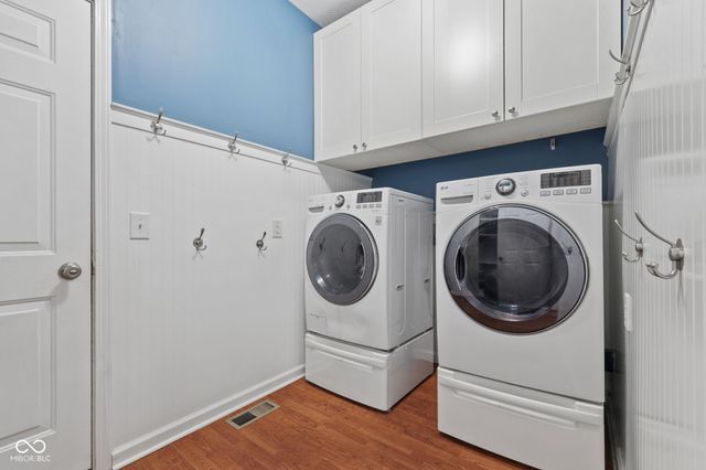 10335 Ridge Line Court, Indianapolis, IN 46236