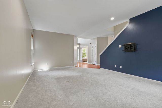 10335 Ridge Line Court, Indianapolis, IN 46236