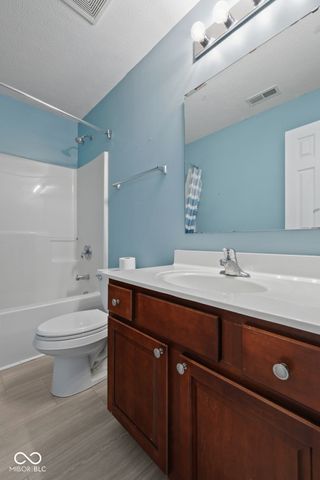 10335 Ridge Line Court, Indianapolis, IN 46236